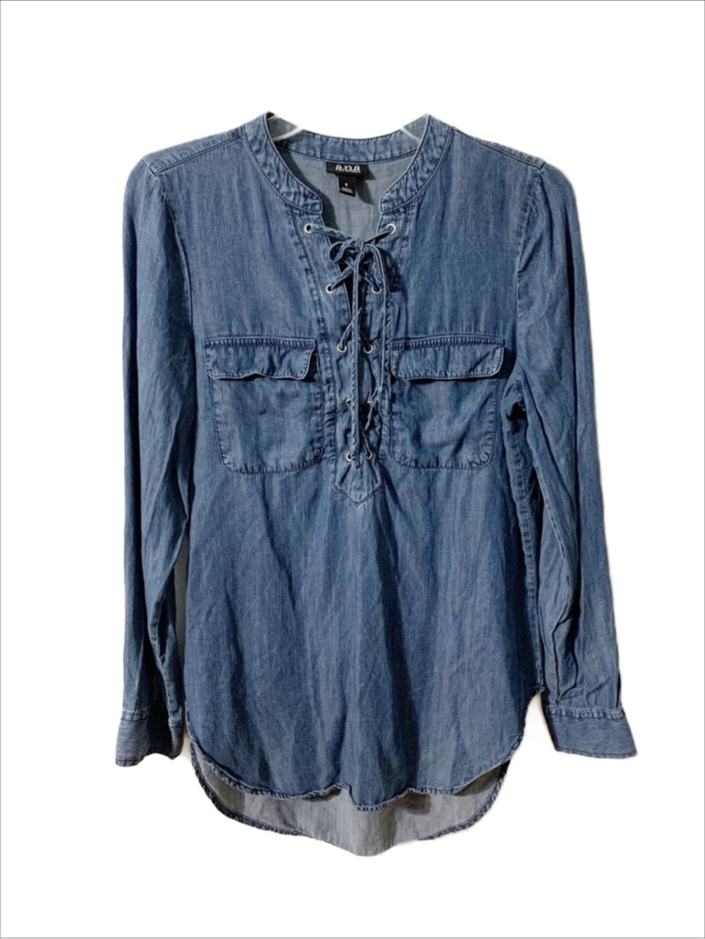a.n.a. Hi-Lo Chambray Tunic Length Lace-Up Front Blouse Pockets w Flap Closures